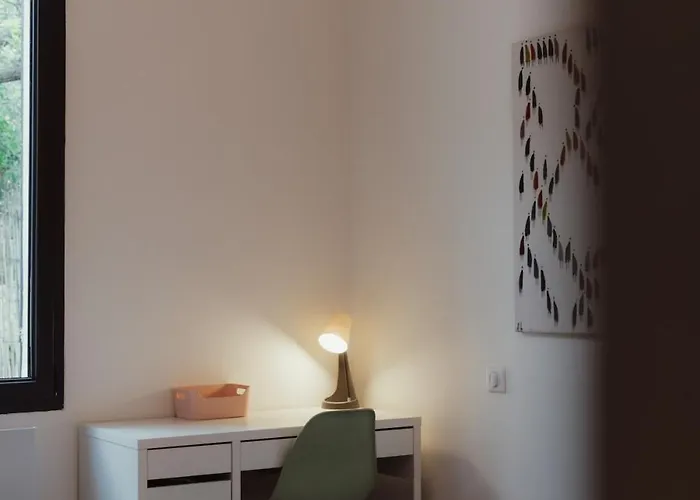 Maison D'exception A Proche De La *