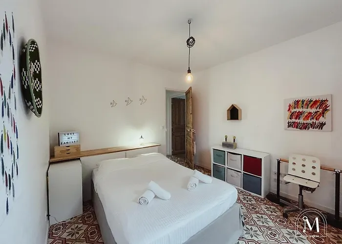 Maison D'exception A Proche De La *