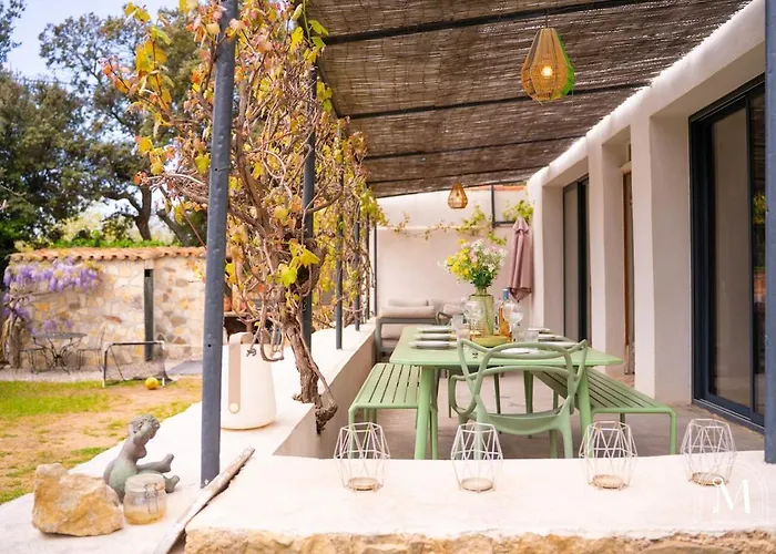 Maison D'exception A Proche De La *